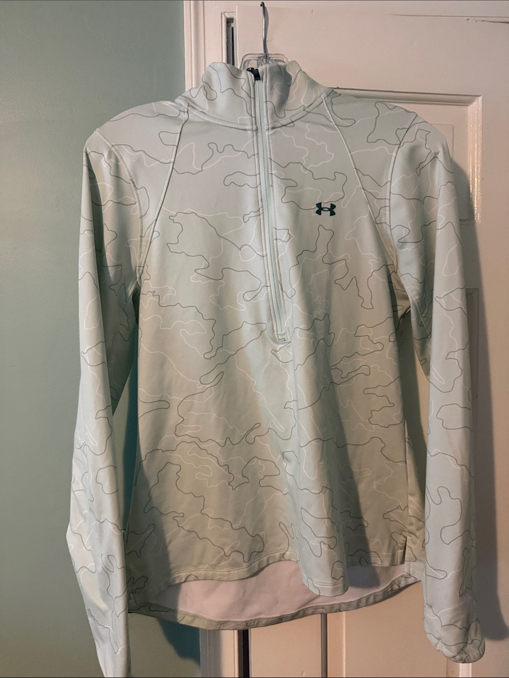 Under Armour Women’s Camo 1/2 Zip Pullover